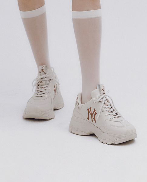 Đế dày thời thượng, nữ tính