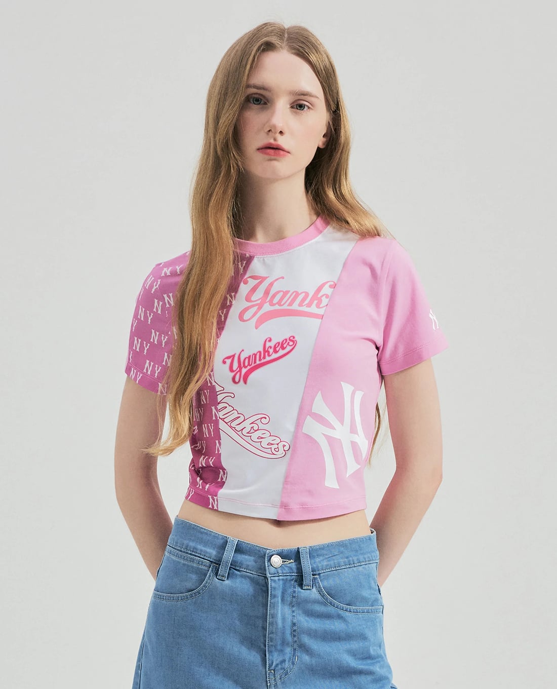 MLB - Áo croptop nữ cổ tròn tay ngắn Monogram Block Slim