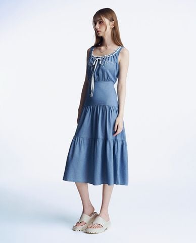  GIGI - Đầm hai dây denim cổ vuông phối bèo dịu dàng 