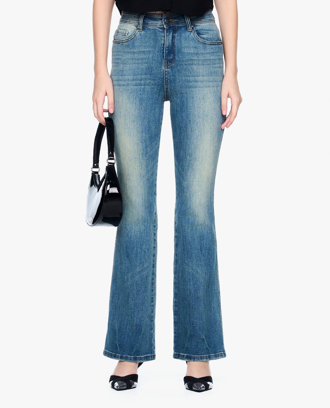 GIGI - Quần jeans nữ ống loe phom ôm hiện đại