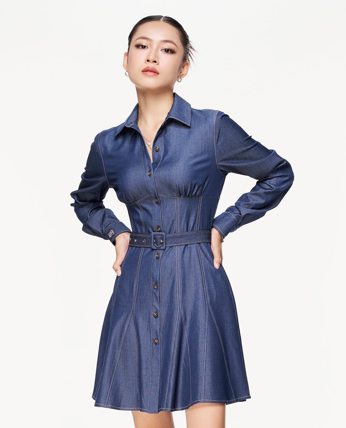GIGI - Đầm denim sơ mi tay dài phối thắt lưng