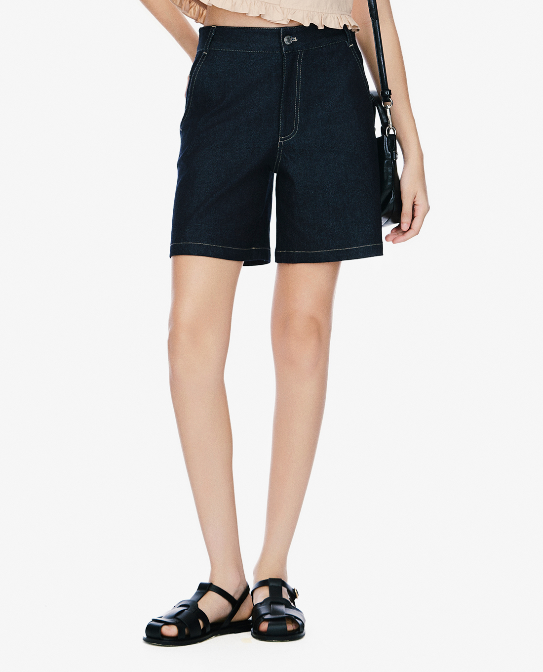 GIGI - Quần shorts jeans nữ phối túi hiện đại