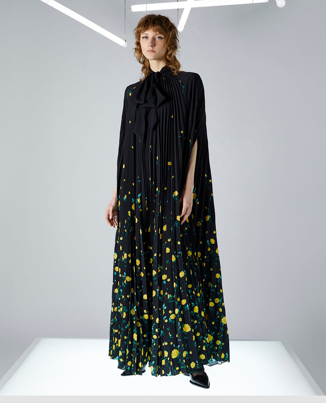 MAX&Co. - Đầm xếp li maxi thắt nơ phối hoạ tiết hoa Sharon