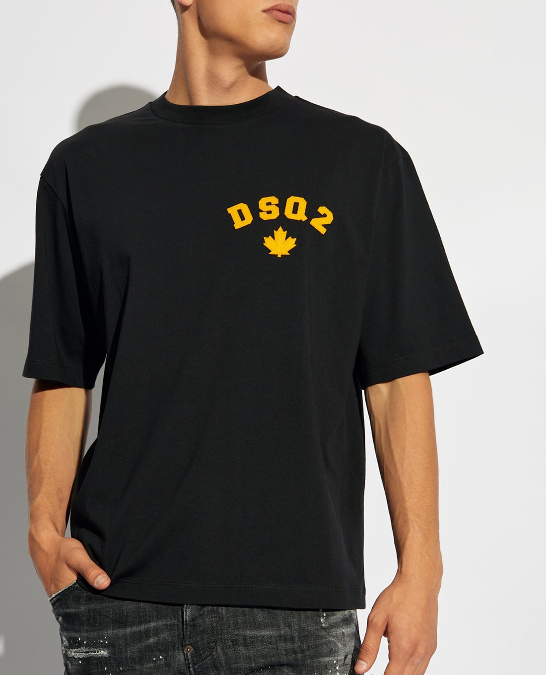DSQUARED2 - Áo thun nam cổ tròn tay ngắn phối logo nổi bật