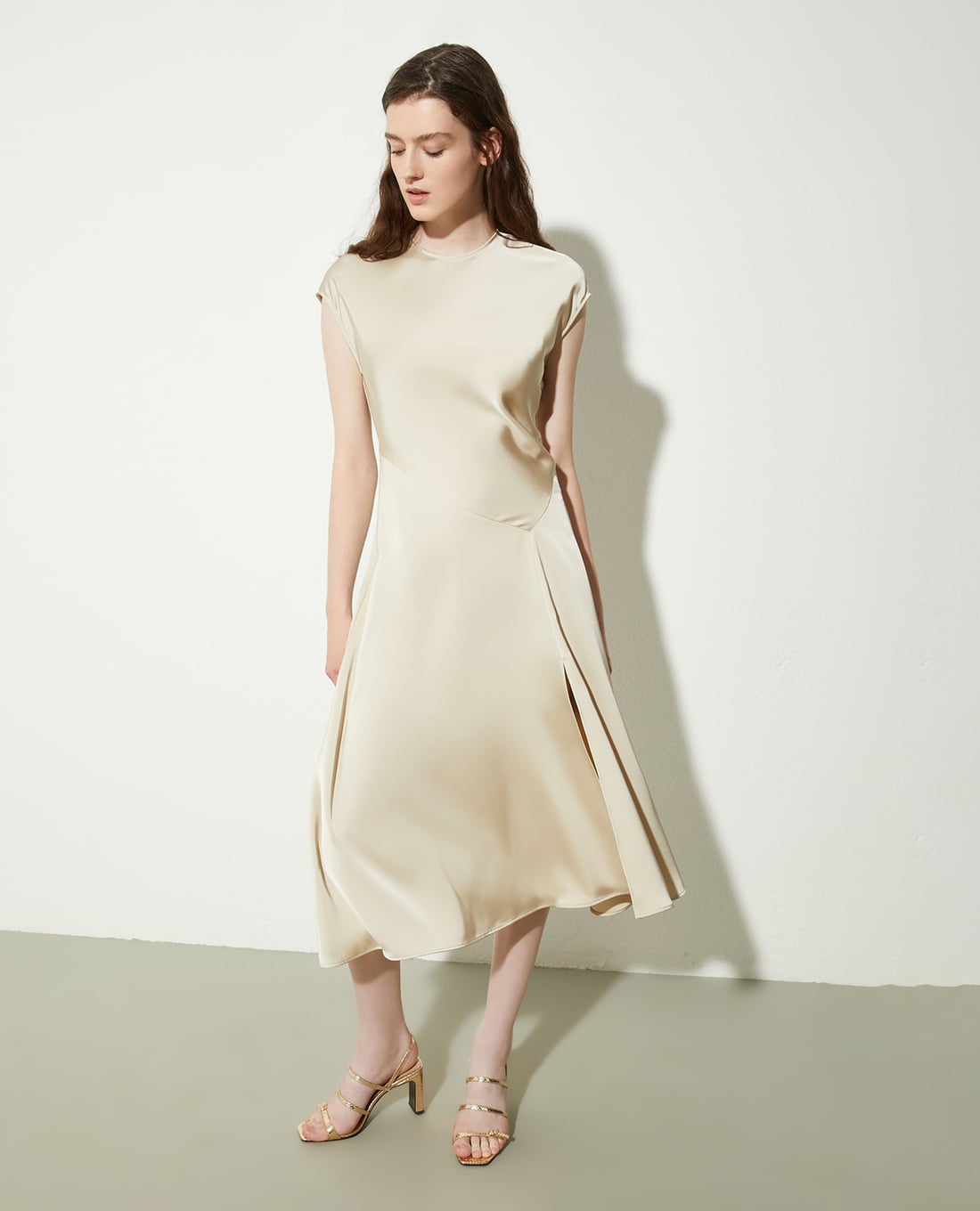 MAX&Co. - Đầm midi cổ tròn phom suông Legume