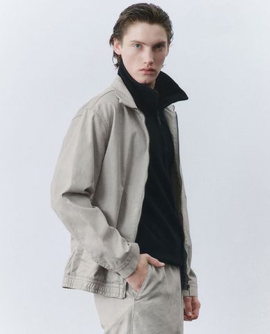  URBAN REVIVO - Áo khoác denim nam cổ trụ 