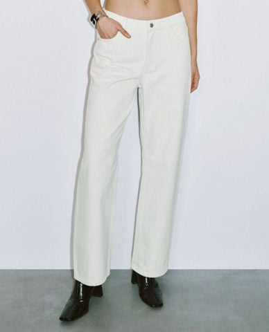  URBAN REVIVO - Quần jeans nữ ống rộng cá tính 