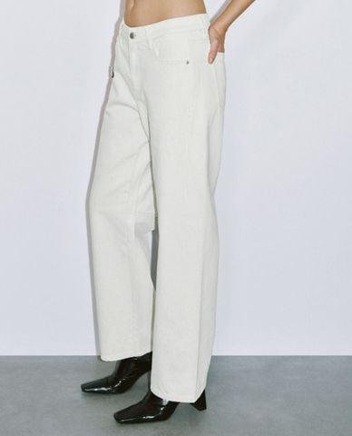  URBAN REVIVO - Quần jeans nữ ống rộng cá tính 