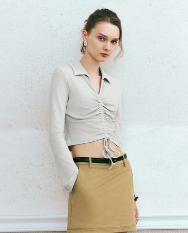  URBAN REVIVO - Áo kiểu nữ cổ bẻ tay dài phối dây rút Collared Neck Skinny 