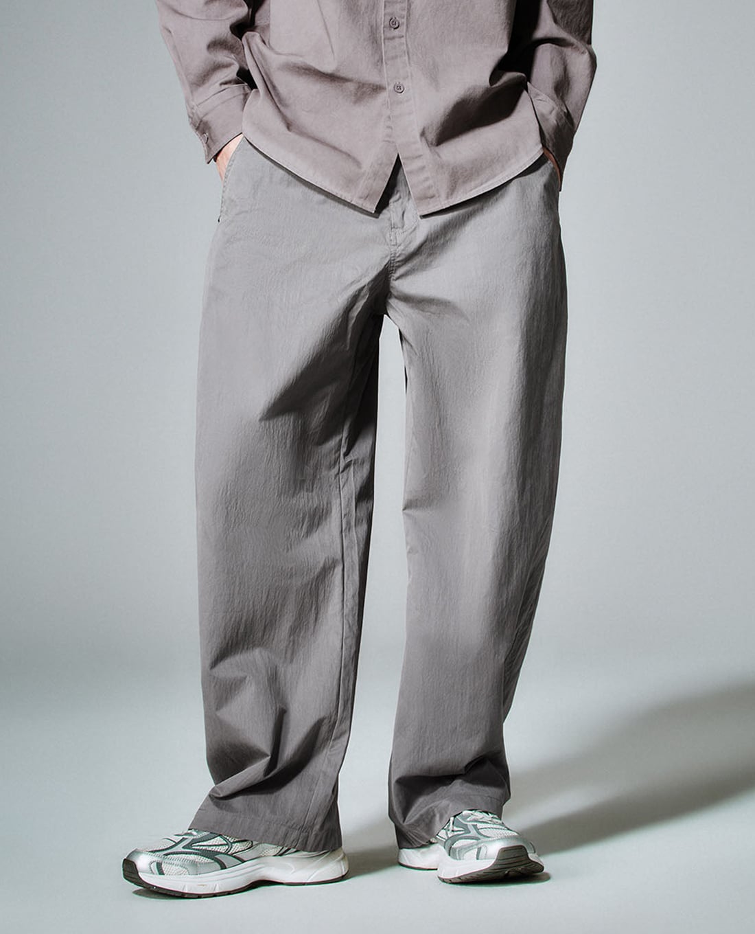 URBAN REVIVO - Quần nam ống rộng Harem