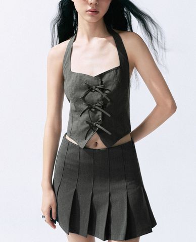  URBAN REVIVO - Áo sát nách nữ cổ yếm thời thượng 