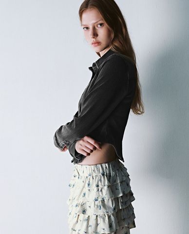  URBAN REVIVO - Áo sơ mi denim nữ cổ bẻ tay dài Button Up 