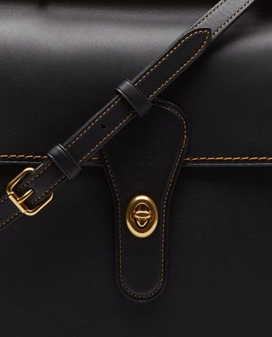  COACH - Túi đeo vai nữ hình vuông nắp gập 