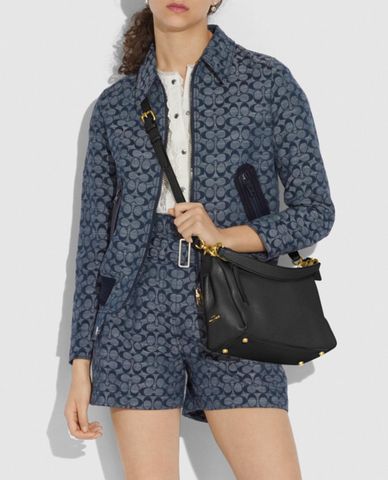  COACH - Túi đeo vai nữ chữ nhật Shay Leather 