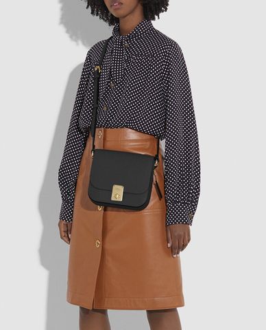  COACH - Túi đeo vai nữ nắp gập Hutton Saddle 