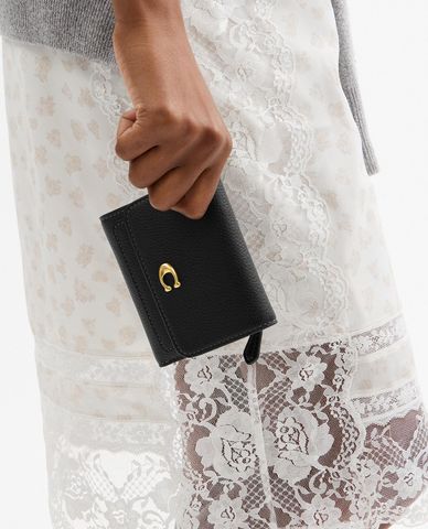  COACH - Ví nữ dáng ngắn Mila 