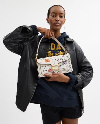  COACH - Túi đeo vai nữ phom chữ nhật Tabby 26 With Sketch Print 