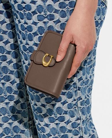  COACH - Ví nữ dáng ngắn phom chữ nhật Tabby Medium 