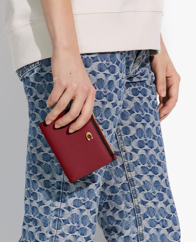  COACH - Ví nữ dáng ngắn dạng gập phom chữ nhật Bifold Snap 