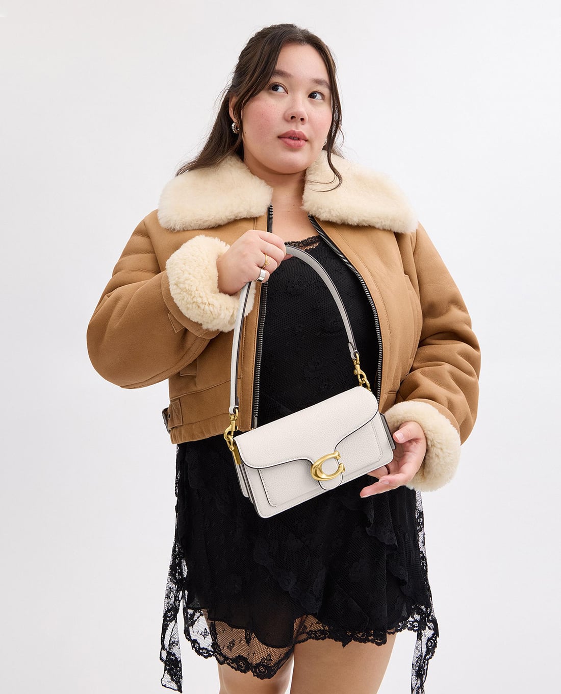 COACH - Túi đeo vai nữ phom chữ nhật Tabby 20