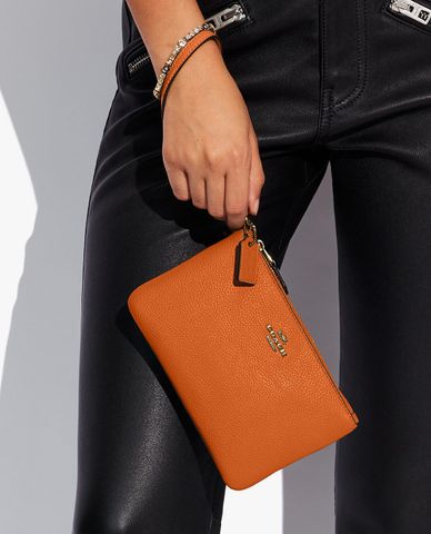  COACH - Ví cầm tay nữ khóa kéo kim loại 