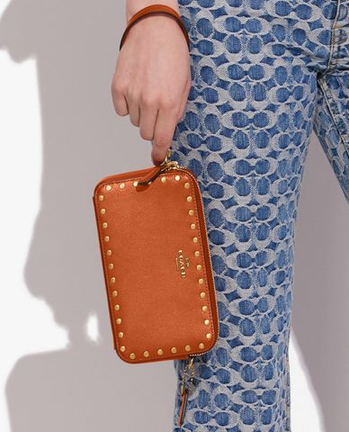  COACH - Ví nữ dáng dài chữ nhật phối đính tán Kira 