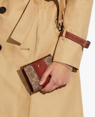  COACH - Ví nữ gập đôi phối zip Signature Logo Bifold 