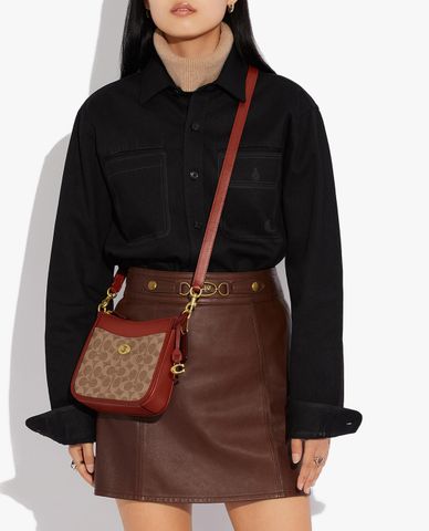  COACH - Túi đeo chéo nữ phom vuông Chaise 19 