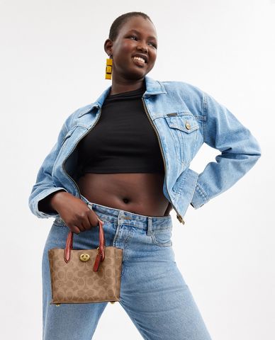  COACH - Túi tote nữ hình thang Willow 18 In Signature Canvas 