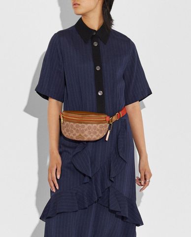  COACH - Túi bao tử nữ Bethany Signature Canvas 