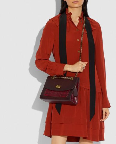  COACH - Túi đeo vai nắp gập họa tiết da rắn Parker 