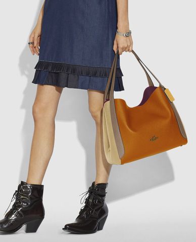  COACH - Túi đeo vai nữ quai đôi Hadley Hobo 