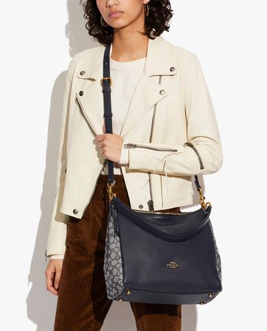  COACH - Túi đeo vai nữ chữ nhật Shay Signature Jacquard 