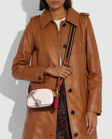  COACH - Túi đeo chéo nữ phom tròn họa tiết độc đáo 