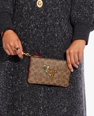  COACH - Ví cầm tay nữ chữ nhật phối khóa kéo kim loại 