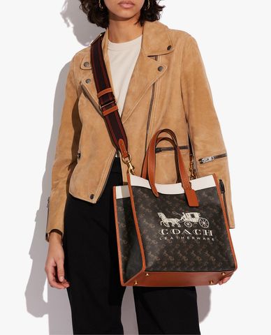  COACH - Túi tote nữ phom vuông Field Horse & Carriage 