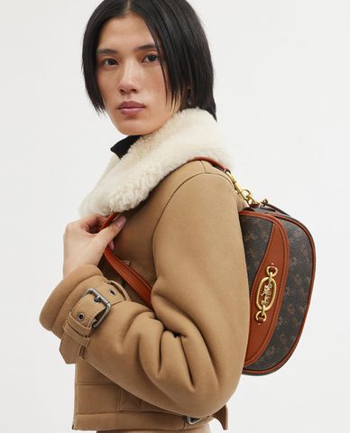  COACH - Túi đeo vai nữ phom chữ nhật bầu nắp gập phối logo kim loại Harley 23 