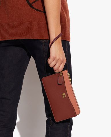  COACH - Ví cầm tay nữ chữ nhật phối tay cầm da 