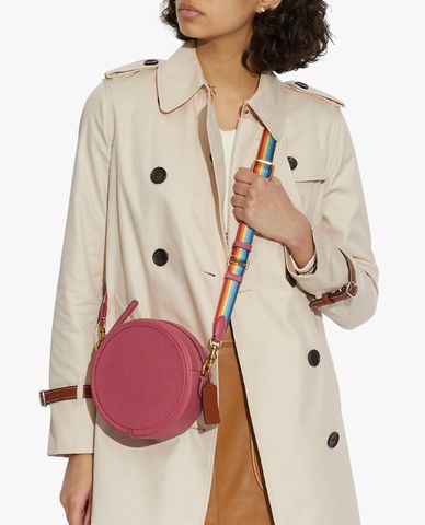  COACH - Túi đeo vai nữ phom tròn hiện đại 