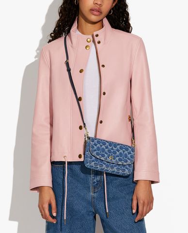  COACH - Túi đeo chéo nắp gập Hayden In Signature Denim 