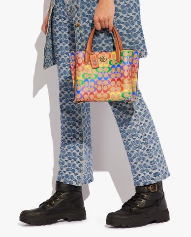  COACH - Túi tote nữ thời trang Willow 24 Rainbow Signature Canvas 