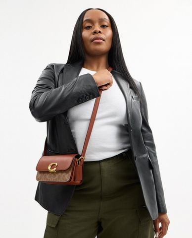  COACH - Túi đeo vai nữ phom chữ nhật Zoe In Signature Canvas 