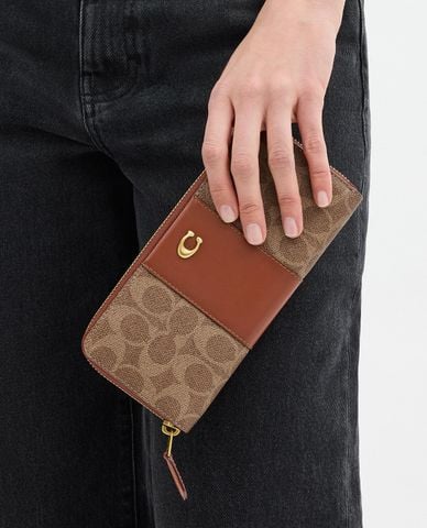  COACH - Ví dài nữ phom chữ nhật phối monogram Essential 