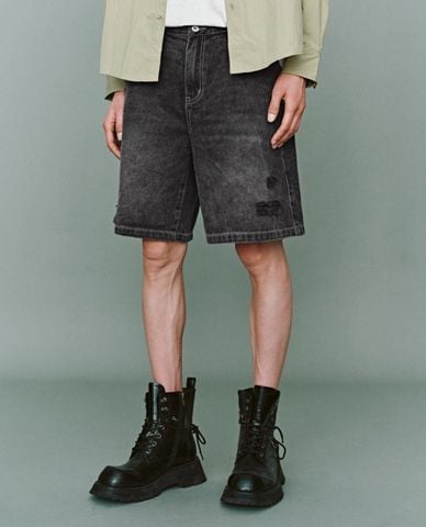  URBAN REVIVO - Quần short jeans nam wash bạc trẻ trung 