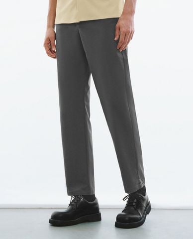  URBAN REVIVO - Quần nam ống đứng Carrot Fit 