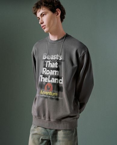  URBAN REVIVO - Áo sweatshirt nam cổ tròn tay dài Printed 