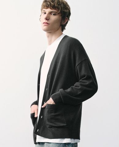  URBAN REVIVO - Áo khoác cardigan nam cổ V tay dài Loose 