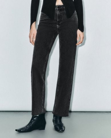  URBAN REVIVO - Quần jeans nữ ống đứng thanh lịch 