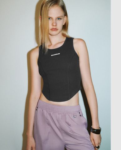  URBAN REVIVO - Áo sát nách cổ tròn phom ôm Skinny 