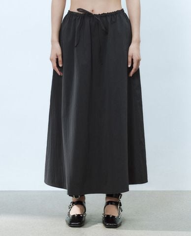  URBAN REVIVO - Chân váy phom suông midi Oversized 